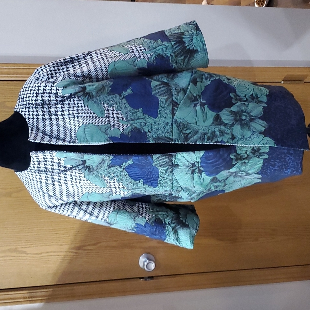 Anthropologie Eva Franco floral and houndstooth open front  blazer